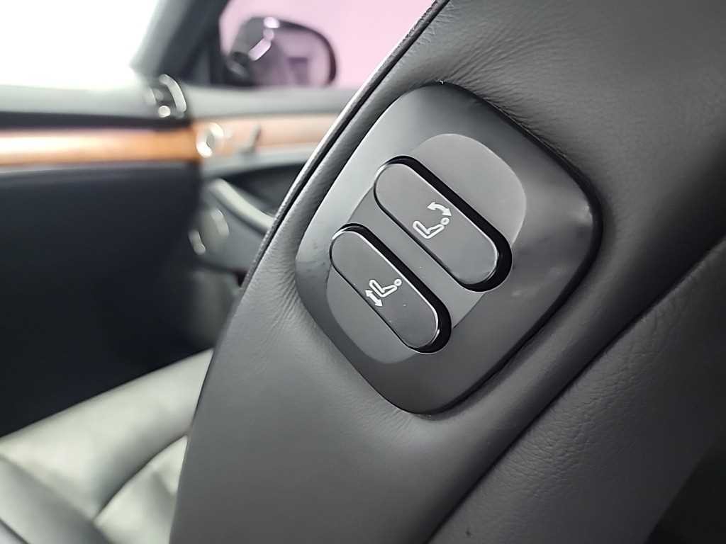 KG모빌리티(쌍용) 체어맨 뉴체어맨W 가솔린 4WD CW700 4TRONIC 프레스티지 이미지 16