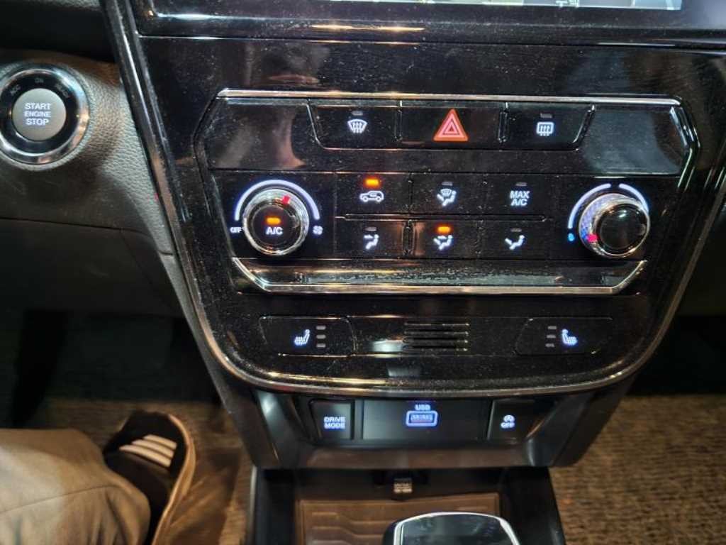 KG모빌리티(쌍용) 티볼리 베리 뉴 티볼리 2WD 가솔린 1.5 V3 이미지 12