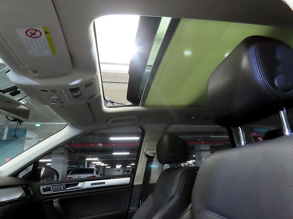 폭스바겐 투아렉 뉴 투아렉 V6 3.0 TDI 블루모션 프리미엄 이미지 16