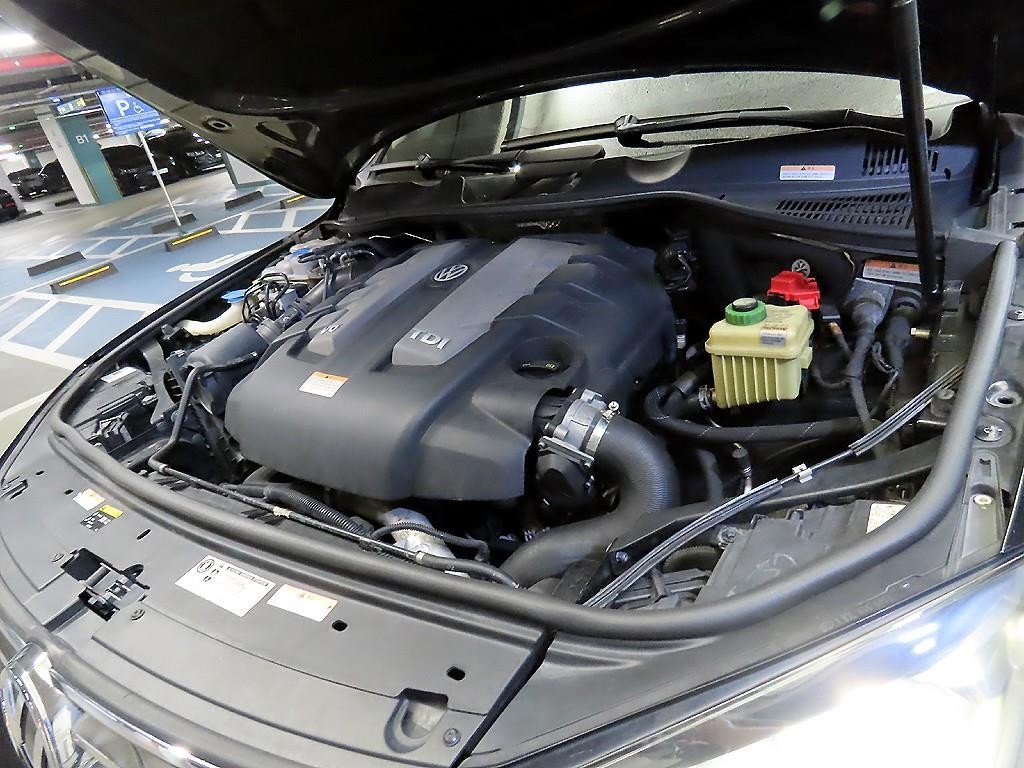 폭스바겐 투아렉 뉴 투아렉 V6 3.0 TDI 블루모션 프리미엄 이미지 19
