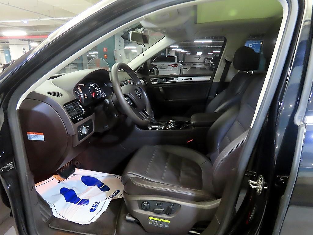 폭스바겐 투아렉 뉴 투아렉 V6 3.0 TDI 블루모션 프리미엄 이미지 6