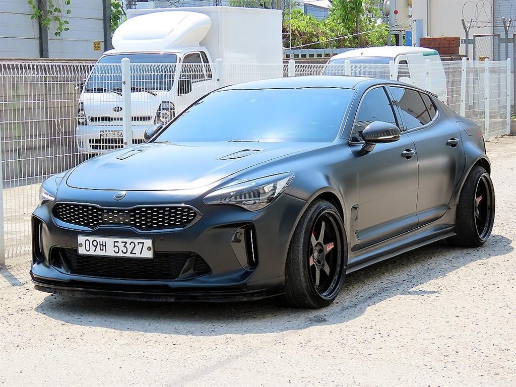 기아 스팅어 디젤 2.2 2WD 드림에디션 이미지 2