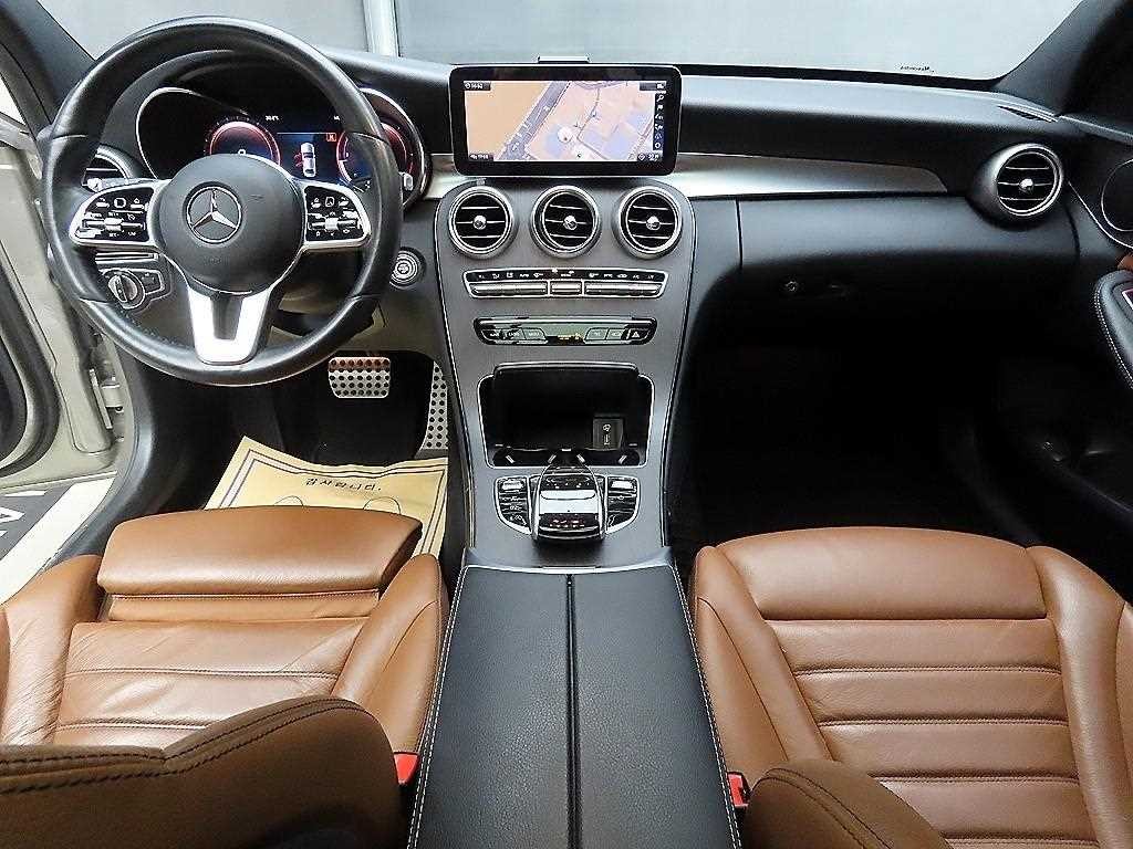 벤츠 C 클래스 C클래스 W205 C220 d 4MATIC 이미지 7