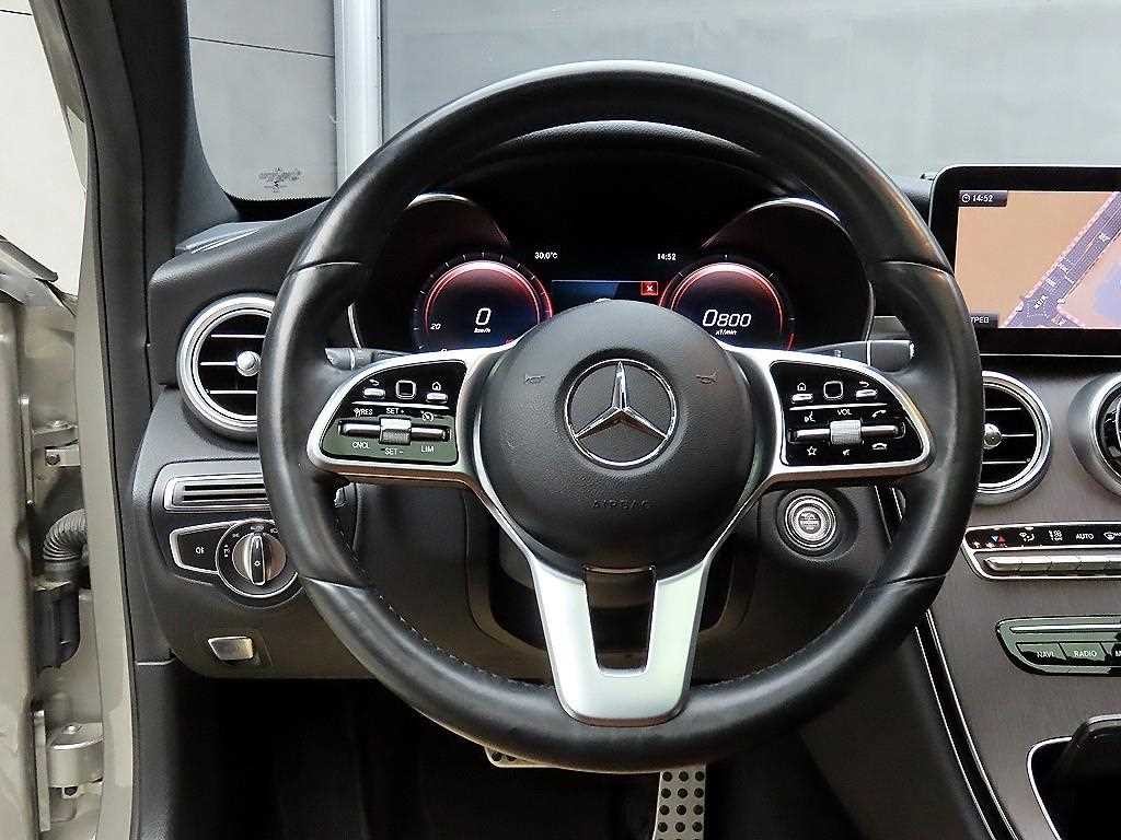 벤츠 C 클래스 C클래스 W205 C220 d 4MATIC 이미지 9