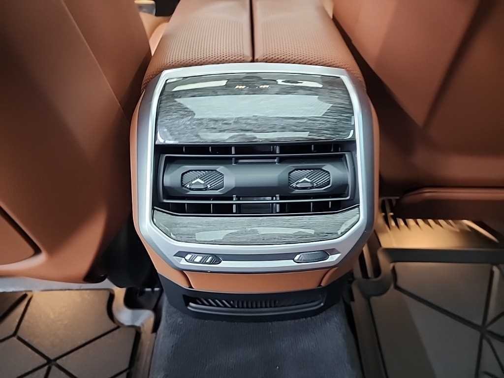 BMW i7 BMW i7 xDrive 60 M 스포츠 이그제큐티브 팩 이미지 13