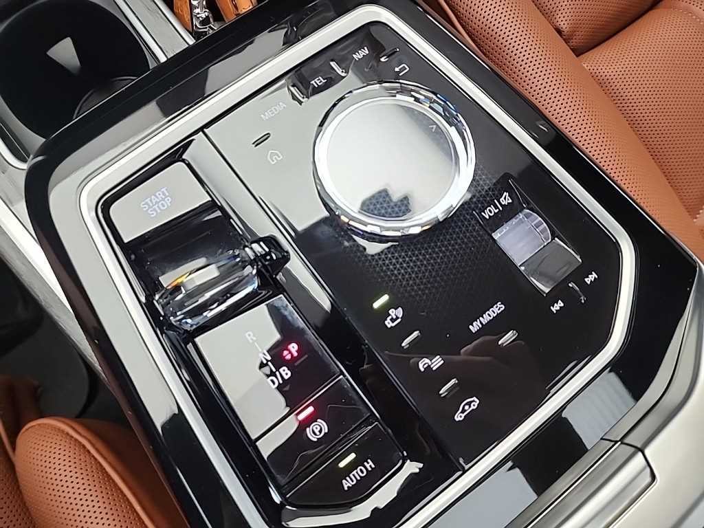 BMW i7 BMW i7 xDrive 60 M 스포츠 이그제큐티브 팩 이미지 8