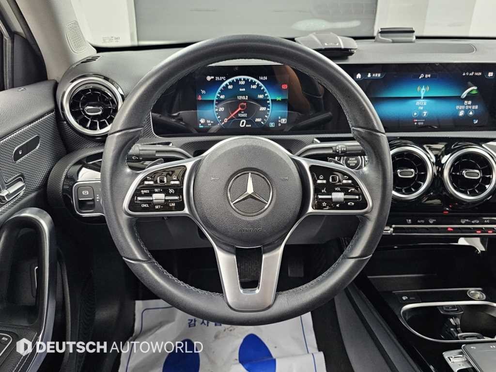 벤츠 A 클래스 A클래스 W177 A220 세단 이미지 13