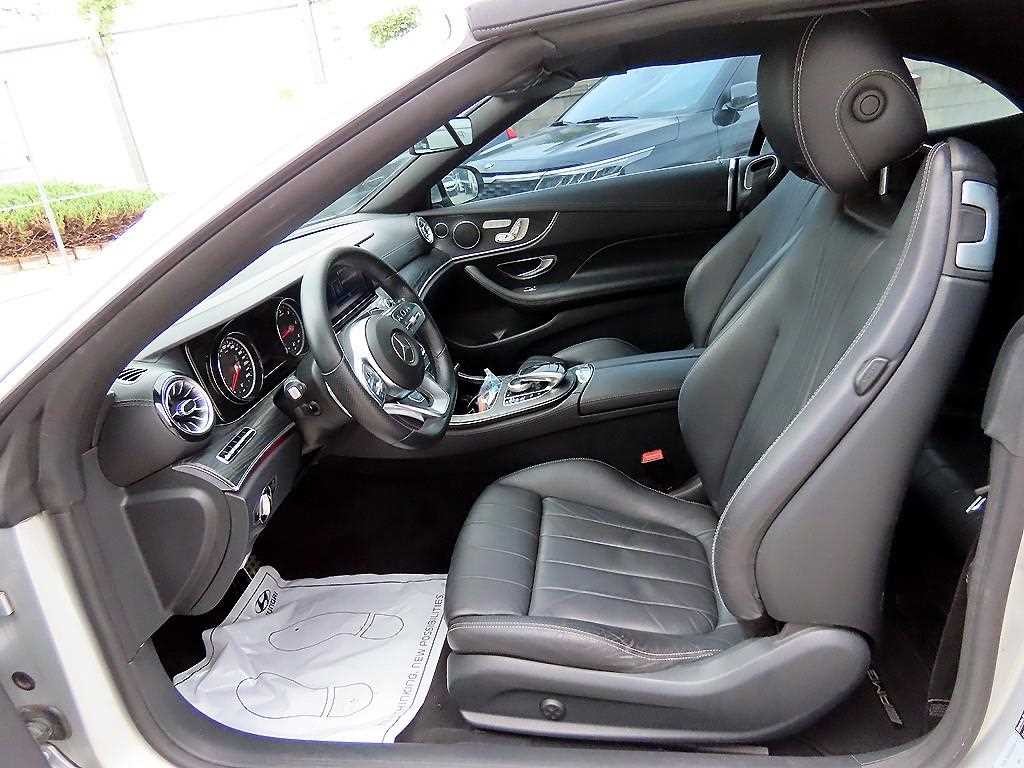 벤츠 E 클래스 E-클래스 W213 E220d 카브리올레 이미지 10