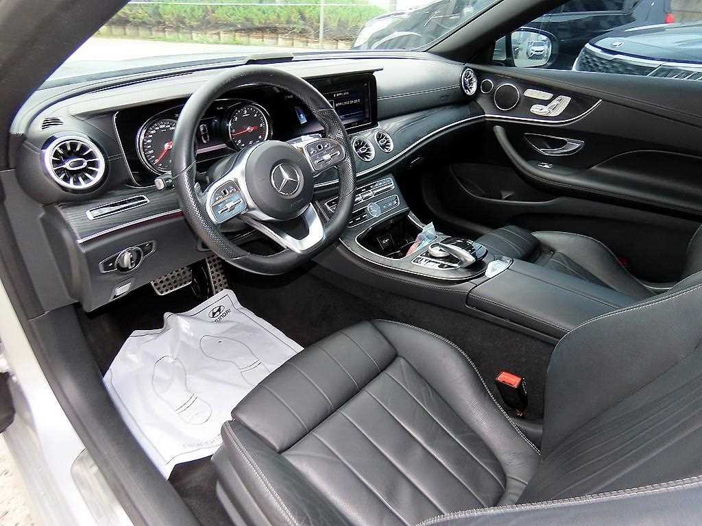 벤츠 E 클래스 E-클래스 W213 E220d 카브리올레 이미지 12