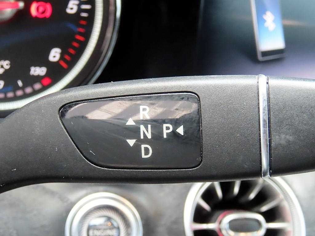 벤츠 E 클래스 E-클래스 W213 E220d 카브리올레 이미지 15