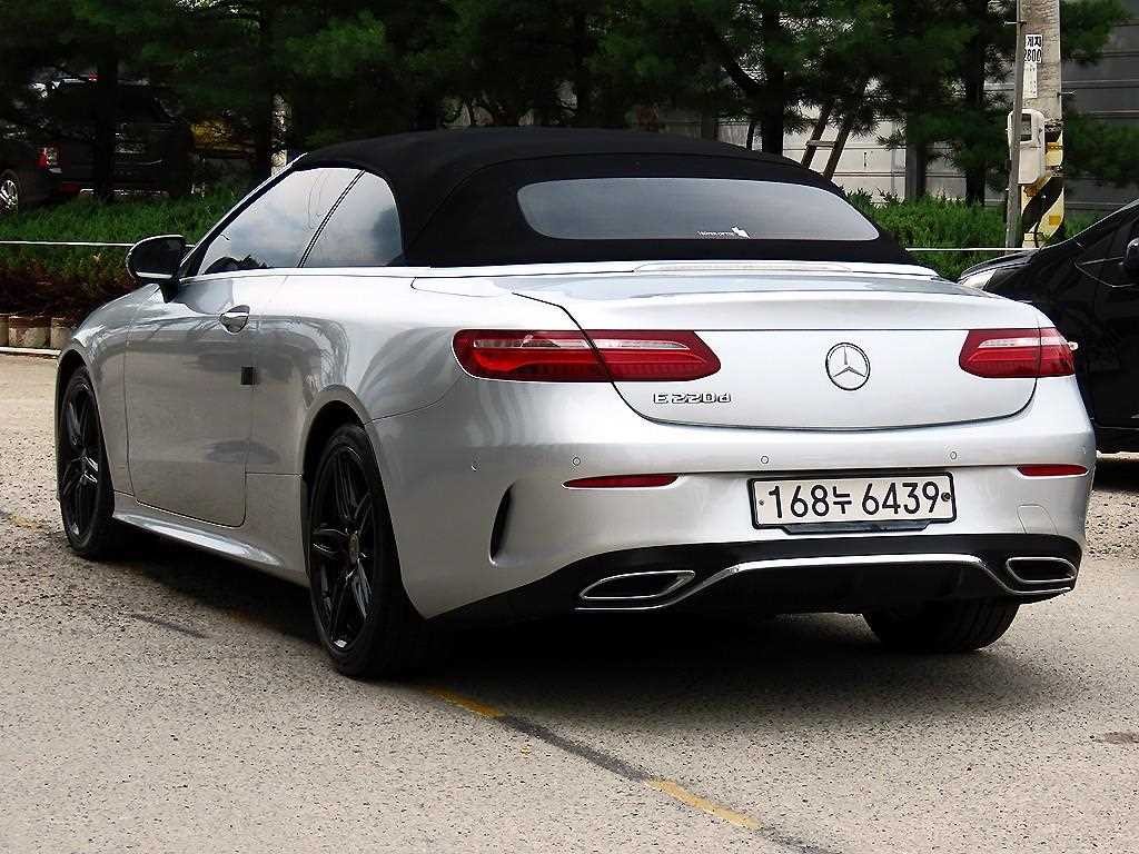 벤츠 E 클래스 E-클래스 W213 E220d 카브리올레 이미지 3
