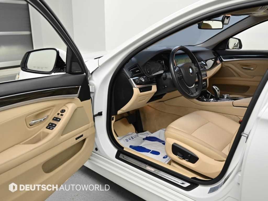 BMW 5시리즈 5시리즈 (F10) 528i xDrive 럭셔리 이미지 11