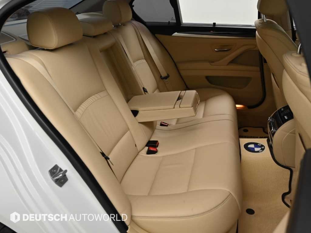 BMW 5시리즈 5시리즈 (F10) 528i xDrive 럭셔리 이미지 12