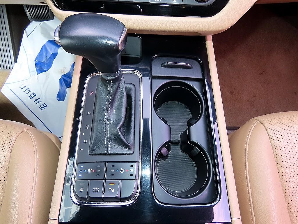 기아 카니발 올 뉴 카니발 디젤 9인승 하이리무진 프레스티지 이미지 10
