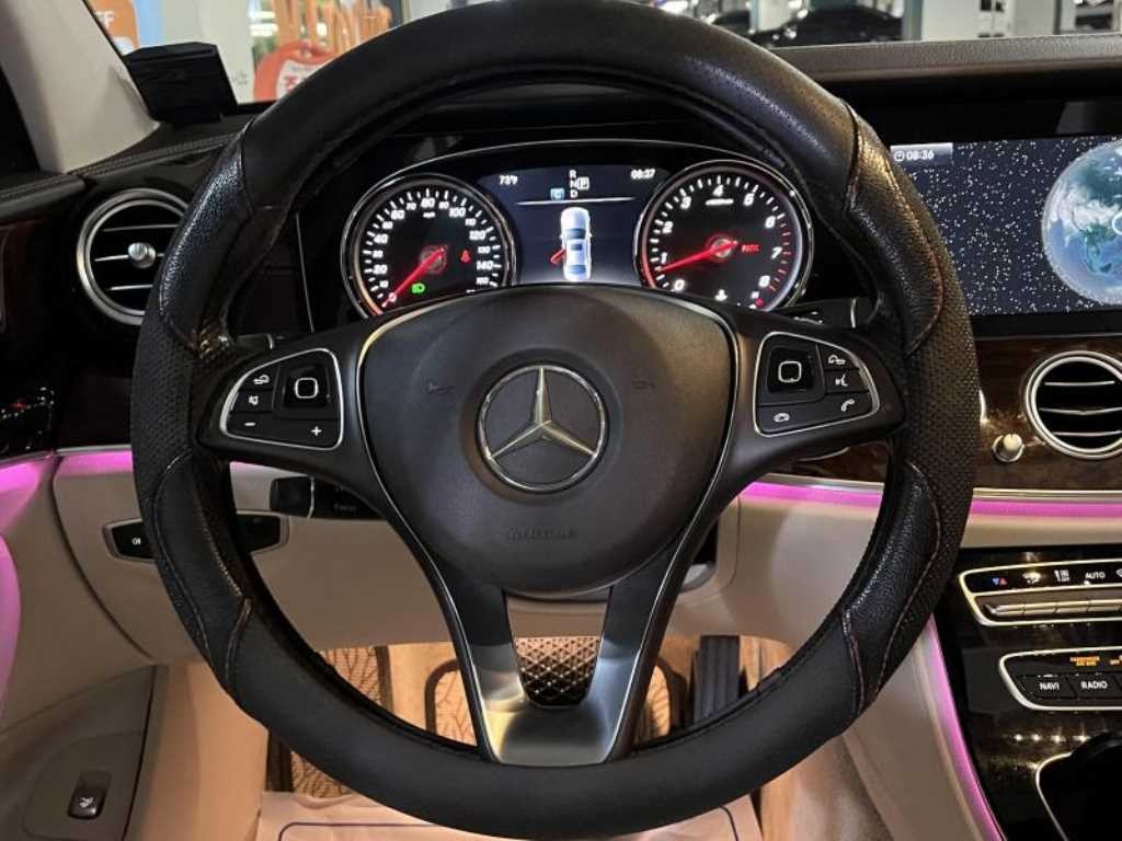 벤츠 E 클래스 E-클래스 W213 E300 4MATIC 익스클루시브 이미지 10