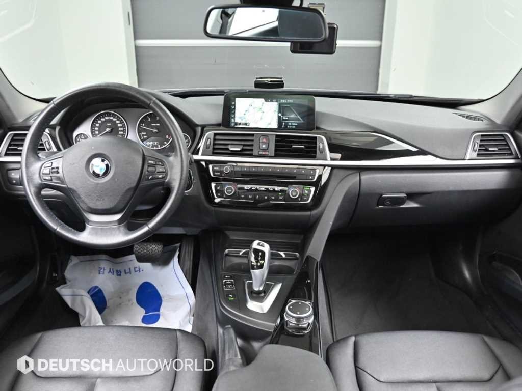 BMW 3시리즈 3시리즈 (F30) 320d 이미지 7