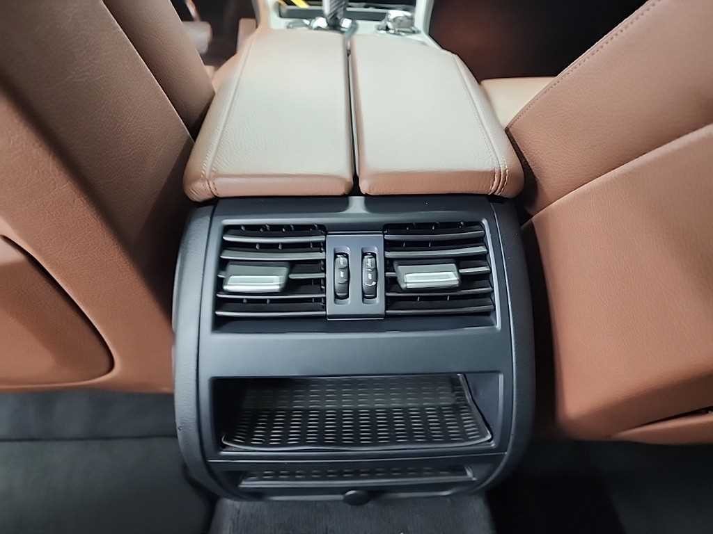 BMW 5시리즈 5시리즈 (F10) 520d M 스포츠 이미지 13