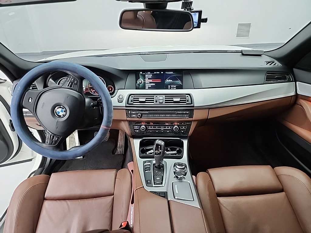 BMW 5시리즈 5시리즈 (F10) 520d M 스포츠 이미지 7