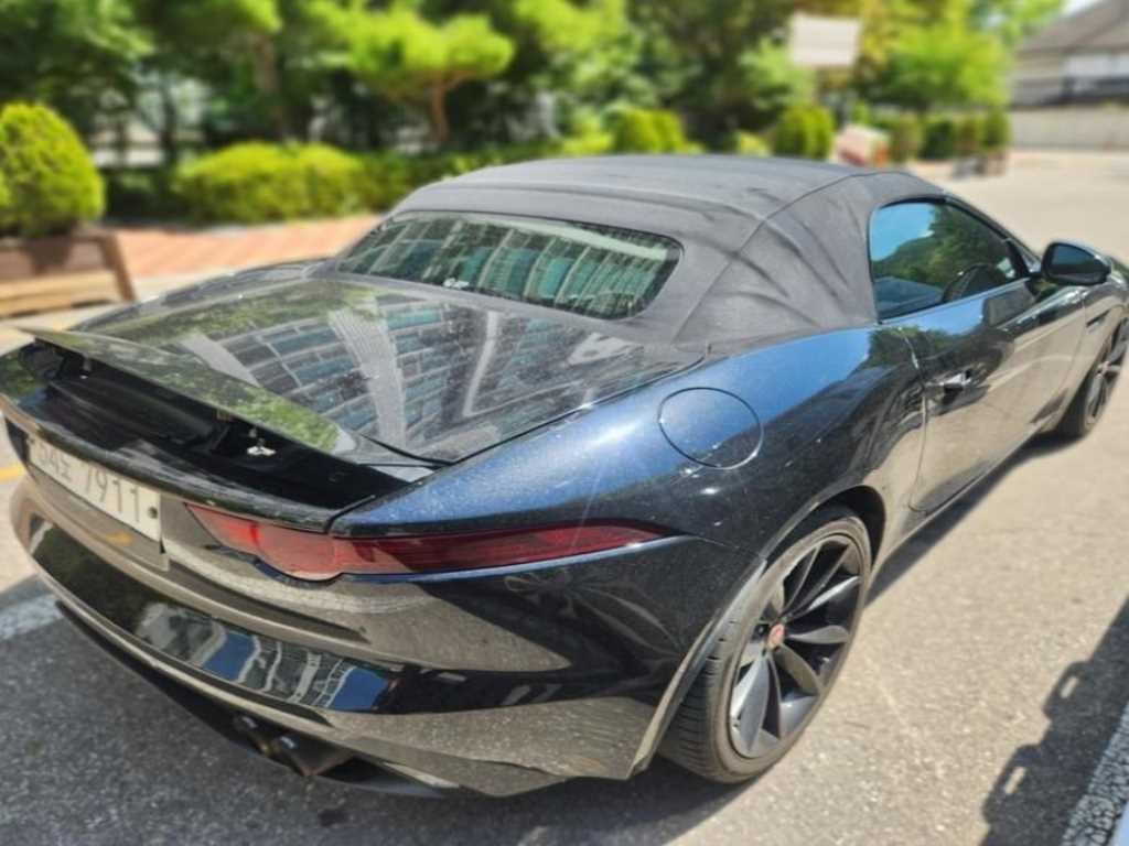 재규어 F-TYPE 3.0 S 컨버터블 이미지 2