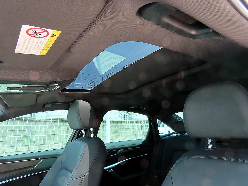 아우디 A6 A6 (C8) 45 TFSI 프리미엄 이미지 17