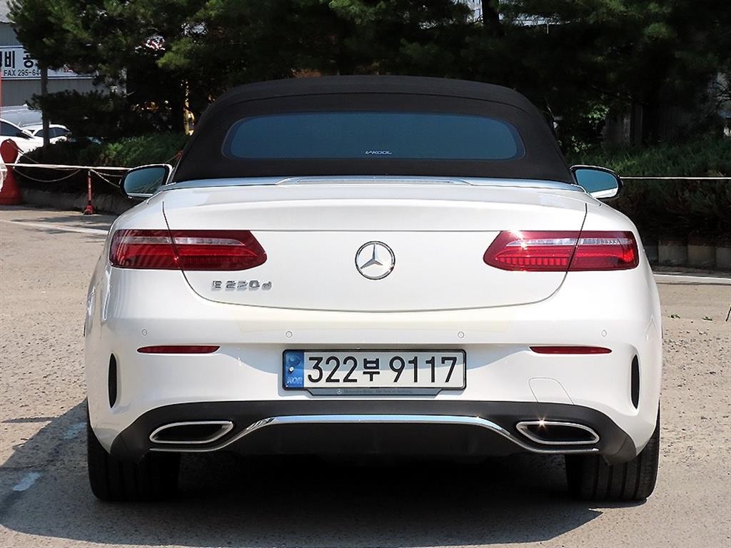 벤츠 E 클래스 E-클래스 W213 E220d 카브리올레 이미지 4
