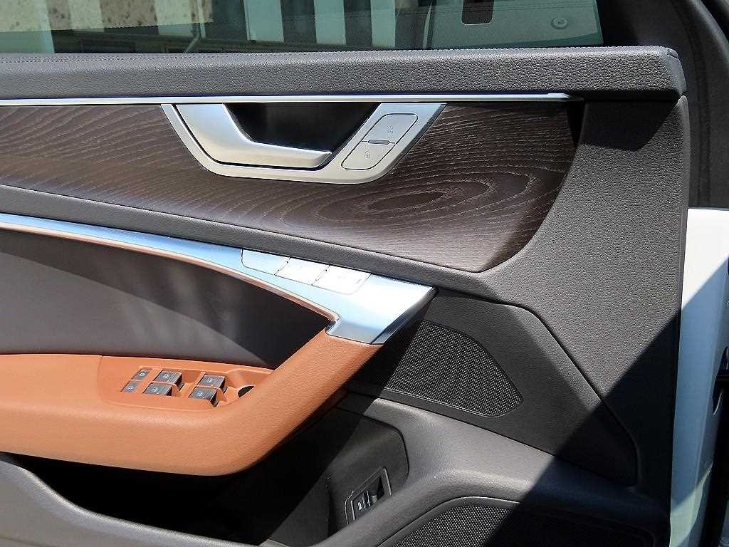 아우디 A6 A6 (C8) 45 TFSI 콰트로 프리미엄 이미지 12