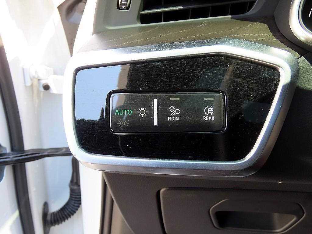 아우디 A6 A6 (C8) 45 TFSI 콰트로 프리미엄 이미지 13