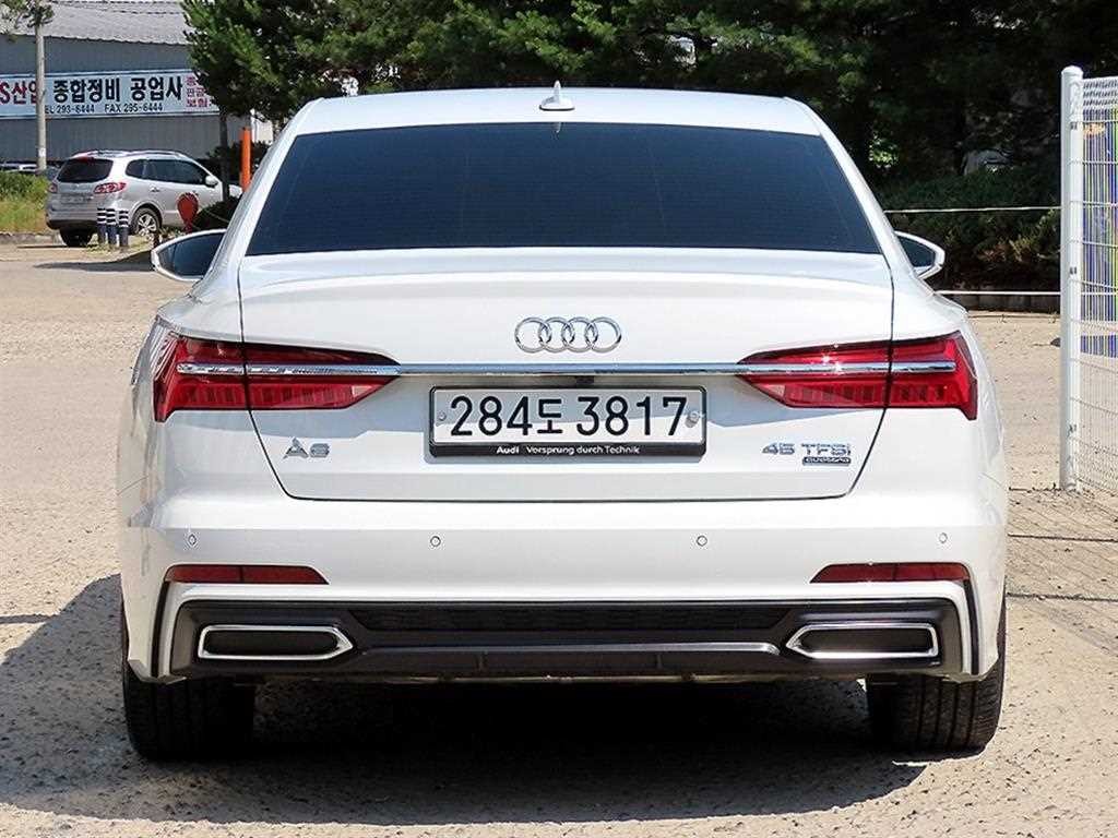 아우디 A6 A6 (C8) 45 TFSI 콰트로 프리미엄 이미지 4
