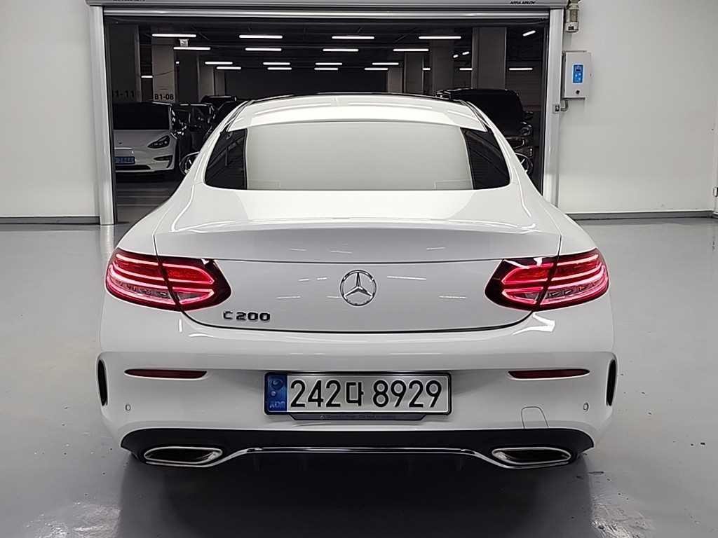 벤츠 C 클래스 C클래스 W205 C200 쿠페 이미지 3