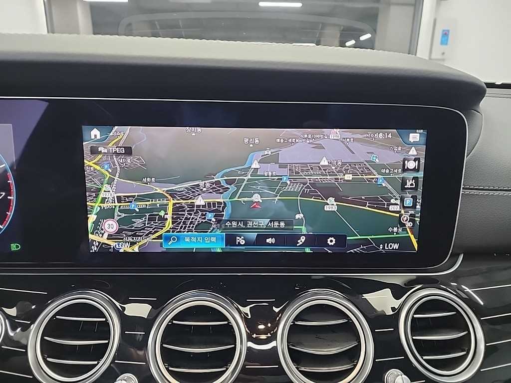 벤츠 E 클래스 E-클래스 W213 E450 4MATIC 익스클루시브 이미지 17