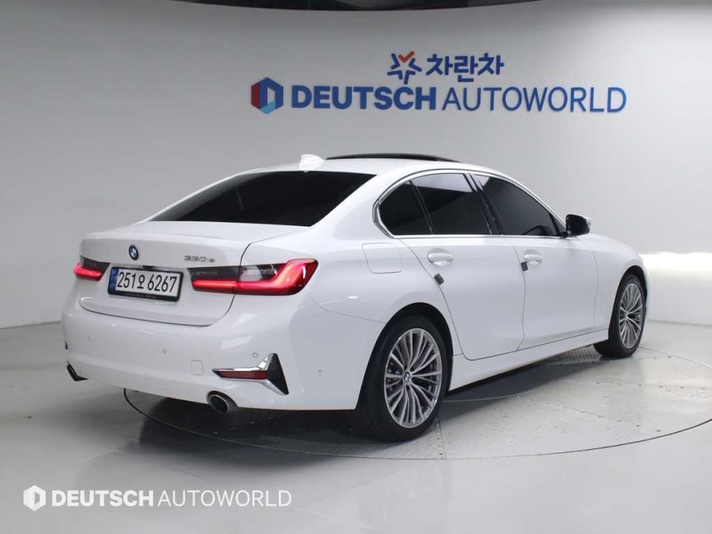 BMW 3시리즈 3시리즈 (G20) 330e 럭셔리 이미지 2