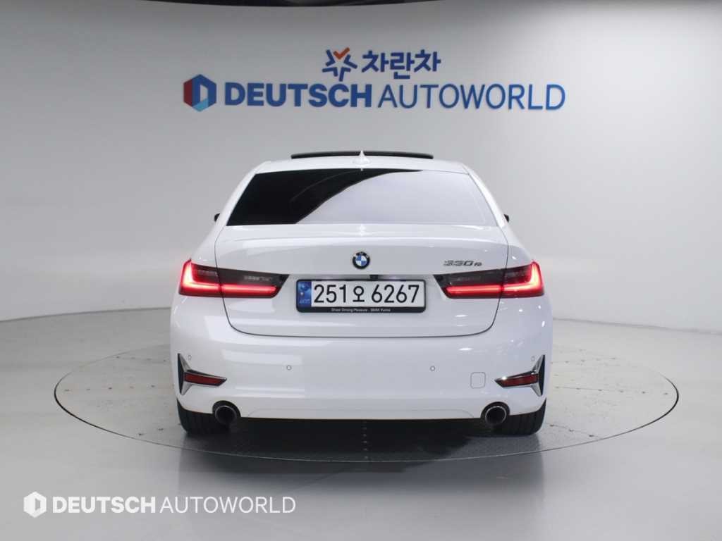 BMW 3시리즈 3시리즈 (G20) 330e 럭셔리 이미지 4
