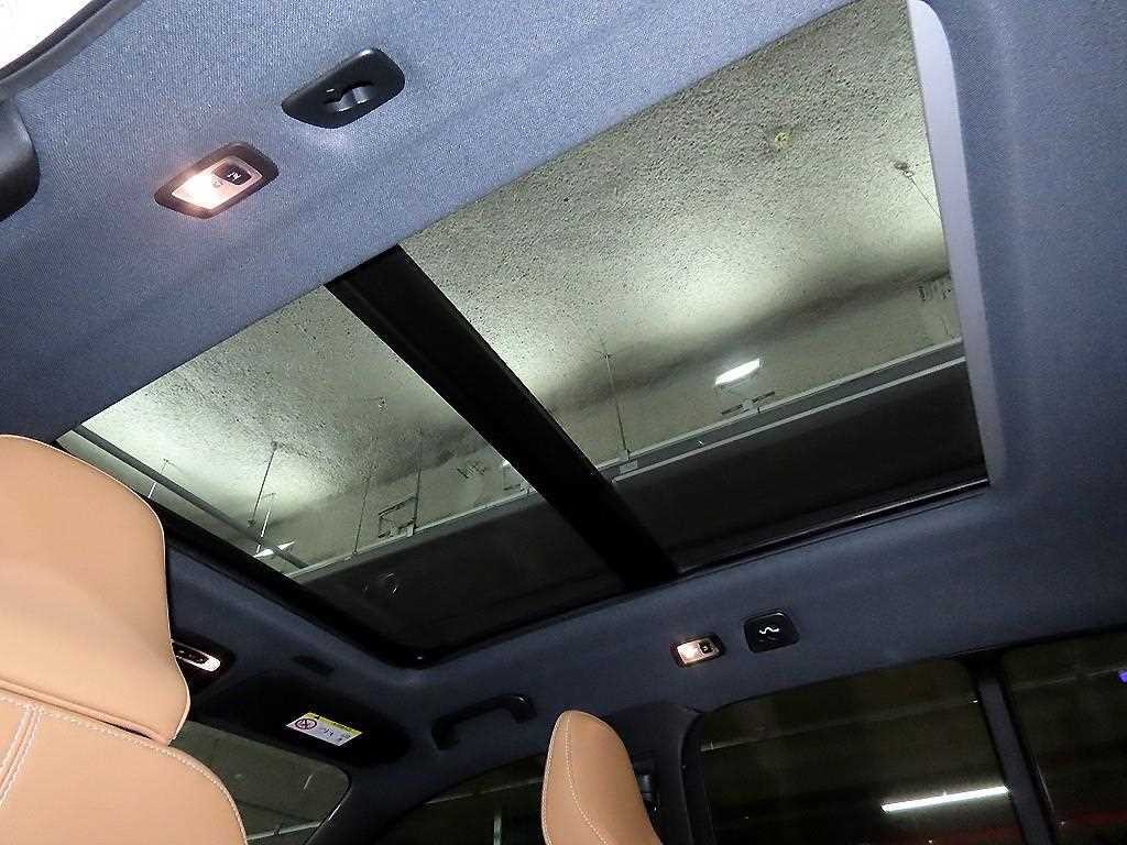 볼보 XC40 B4 AWD 인스크립션 이미지 16