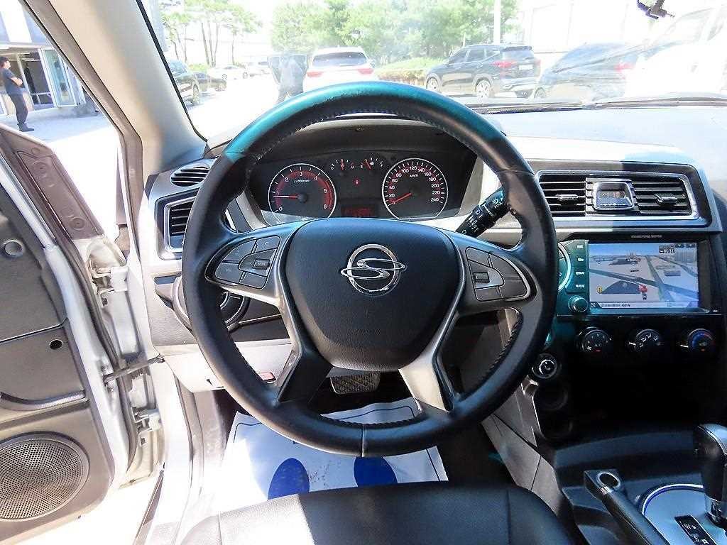KG모빌리티(쌍용) 코란도 더뉴코란도스포츠 CX5(2WD) 클럽 이미지 8