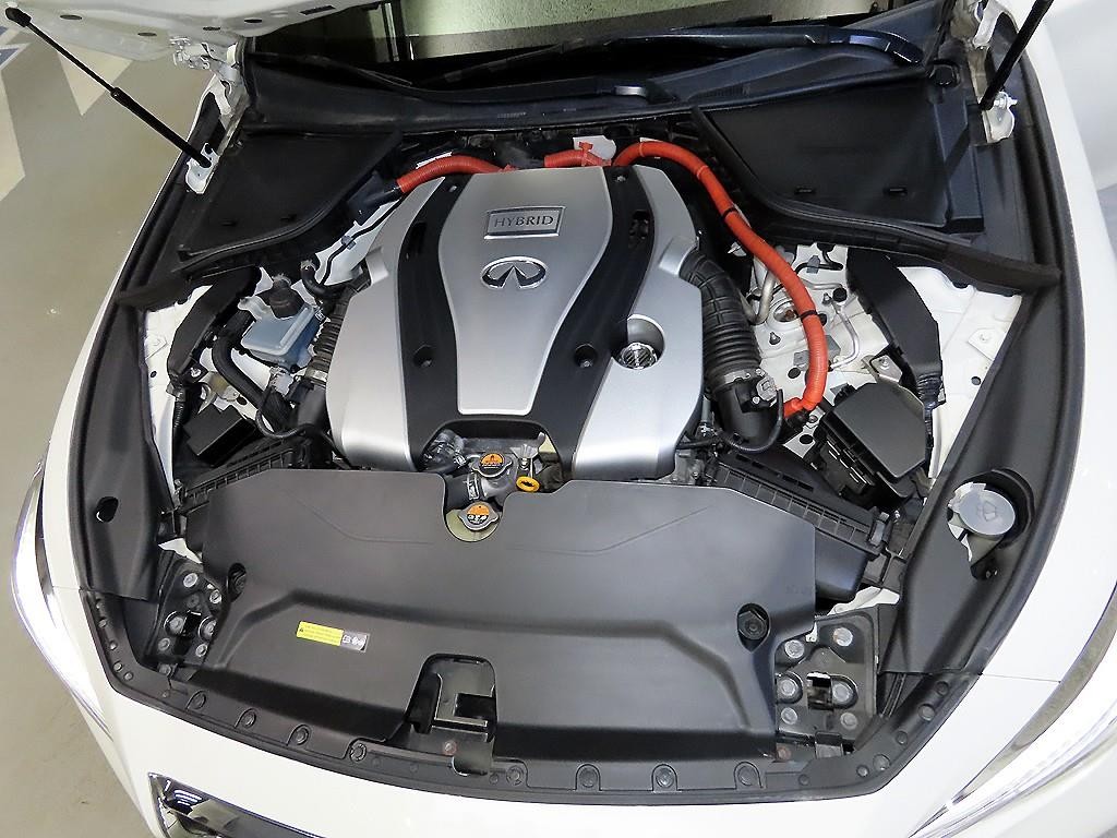 인피니티 Q Q50 3.5 하이브리드 에센스 이미지 19