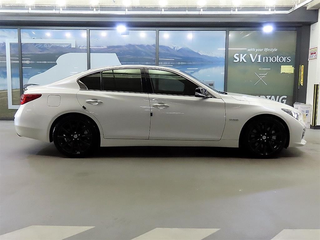 인피니티 Q Q50 3.5 하이브리드 에센스 이미지 3