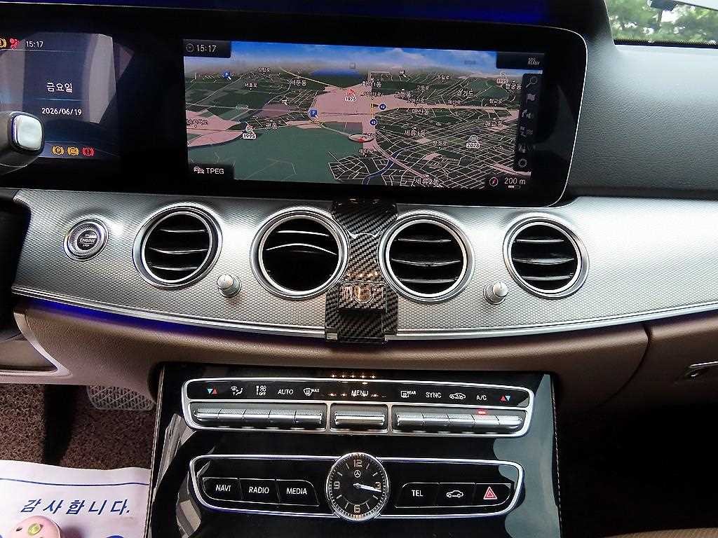 벤츠 E 클래스 E-클래스 W213 E300 AMG LINE 이미지 13