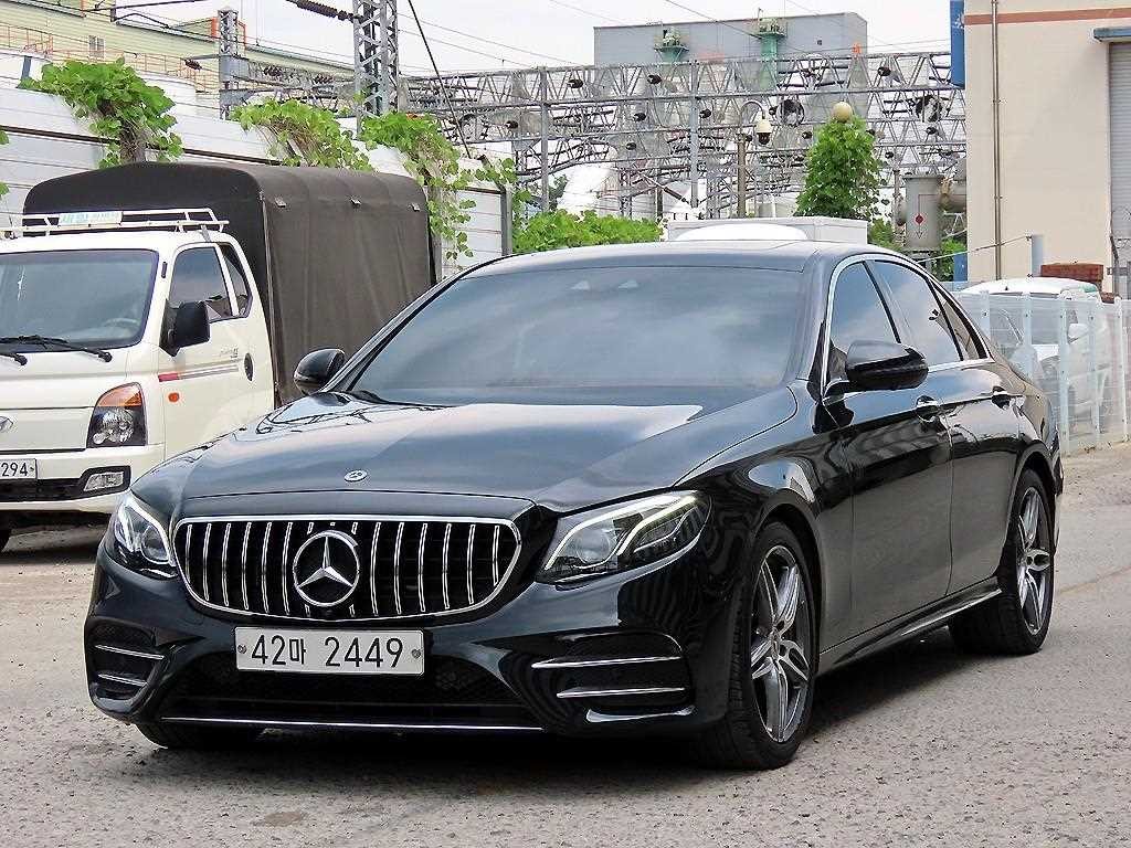 벤츠 E 클래스 E-클래스 W213 E300 AMG LINE 이미지 2
