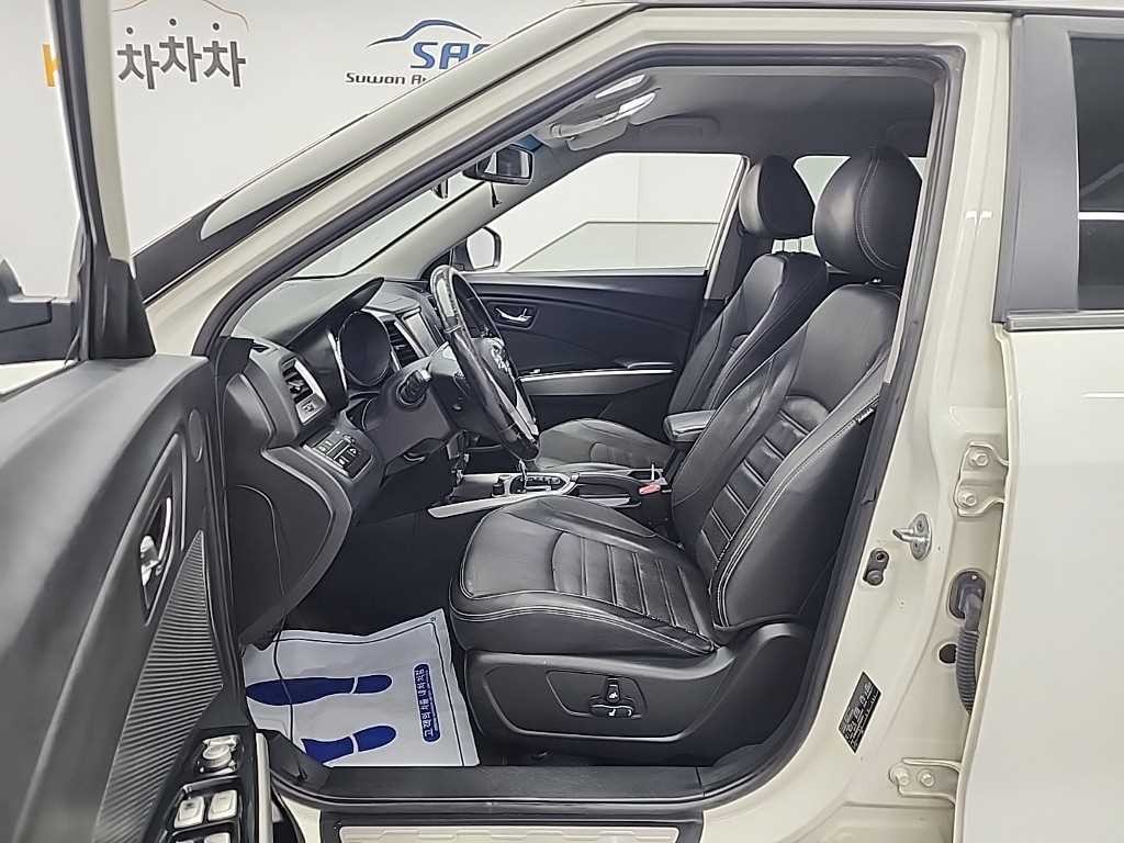 KG모빌리티(쌍용) 티볼리 가솔린 2WD 1.6 LX 최고급형 이미지 11
