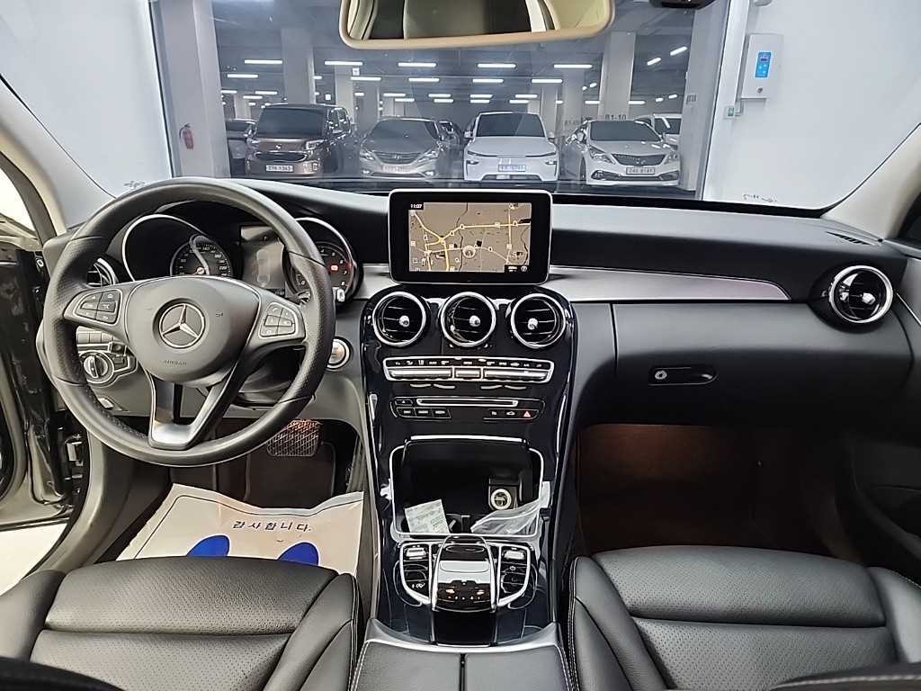 벤츠 C 클래스 C클래스 W205 C200 아방가르드 이미지 8