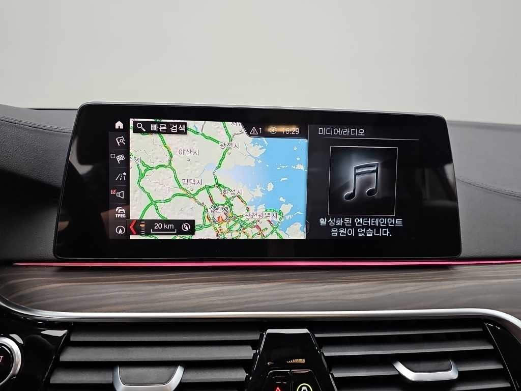 BMW 5시리즈 5시리즈 (G30) 520d xDrive 럭셔리 플러스 이미지 15