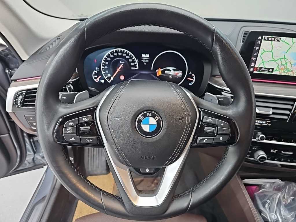 BMW 5시리즈 5시리즈 (G30) 520d xDrive 럭셔리 플러스 이미지 9