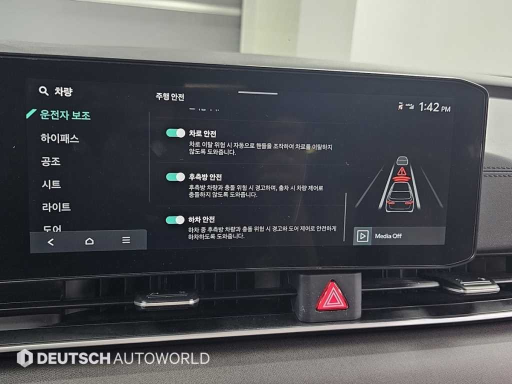 기아 카니발 더 뉴 카니발 4세대 디젤 9인승 노블레스 이미지 17