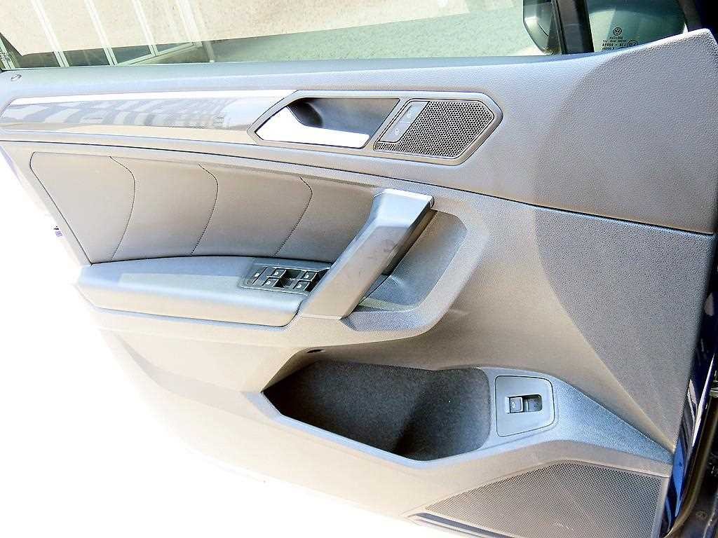 폭스바겐 티구안 티구안(2세대) 2.0 TDI 이미지 11