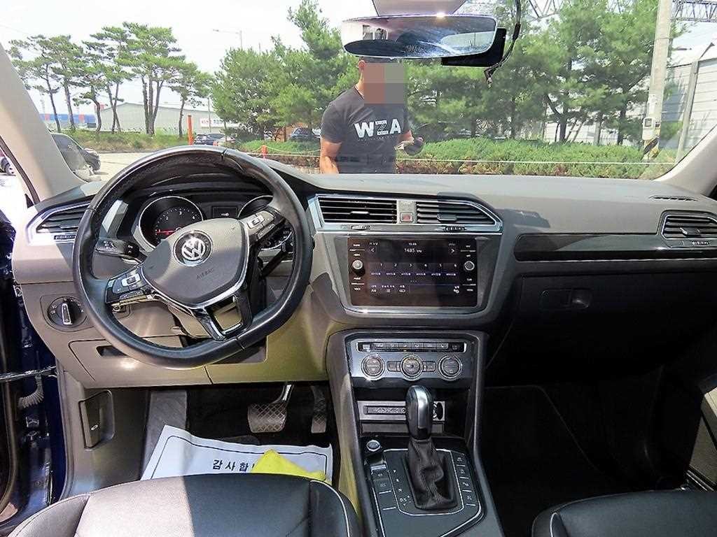 폭스바겐 티구안 티구안(2세대) 2.0 TDI 이미지 7