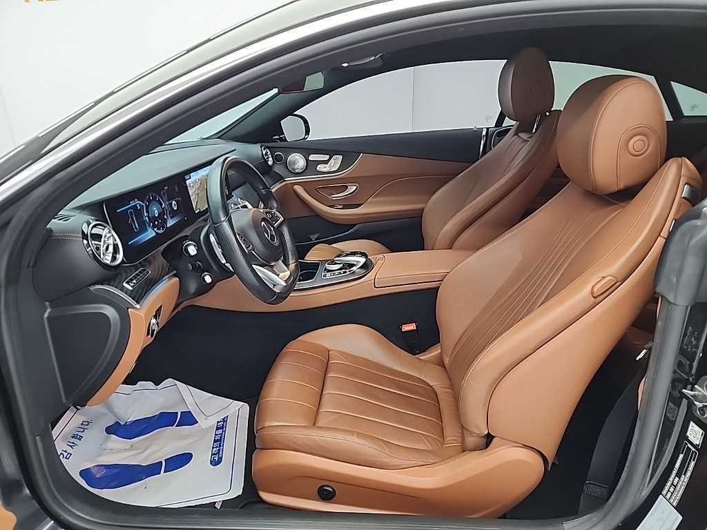 벤츠 E 클래스 E-클래스 W213 E220d 쿠페 이미지 11