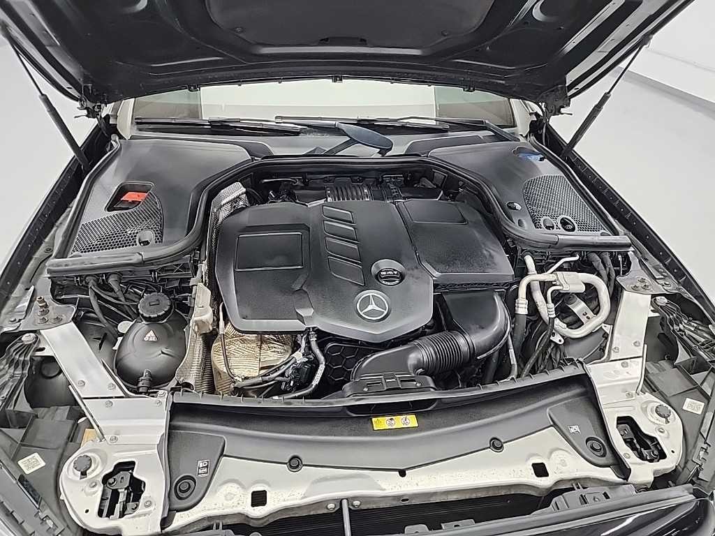 벤츠 E 클래스 E-클래스 W213 E220d 쿠페 이미지 5