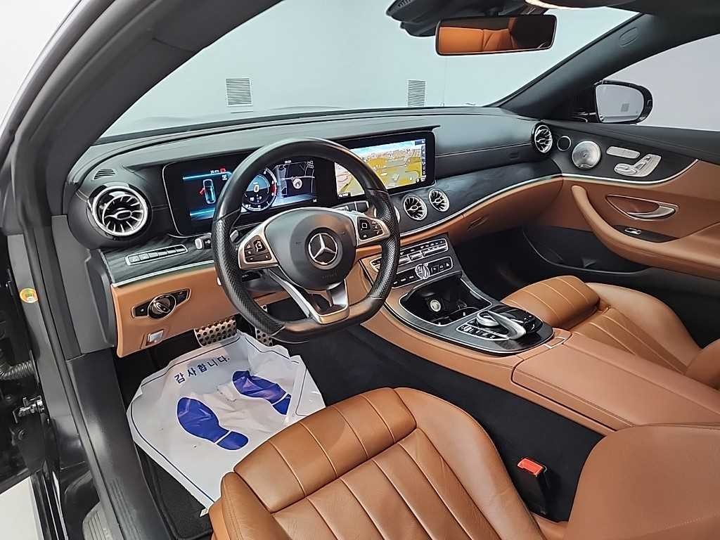 벤츠 E 클래스 E-클래스 W213 E220d 쿠페 이미지 7