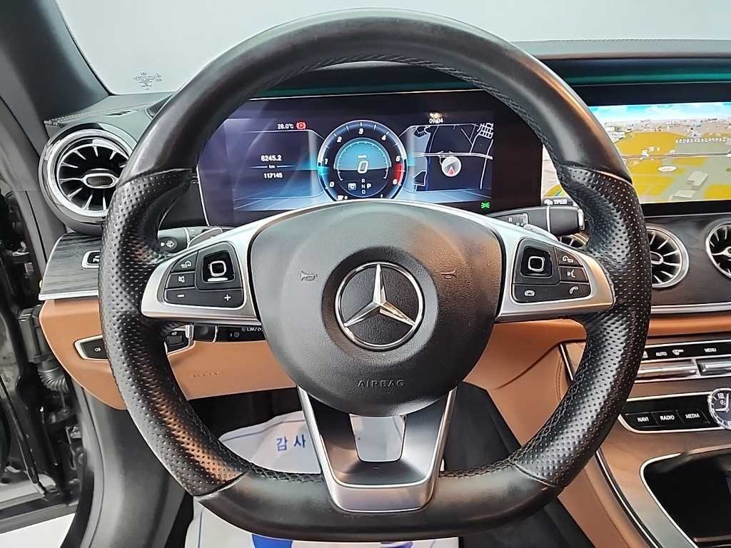 벤츠 E 클래스 E-클래스 W213 E220d 쿠페 이미지 9