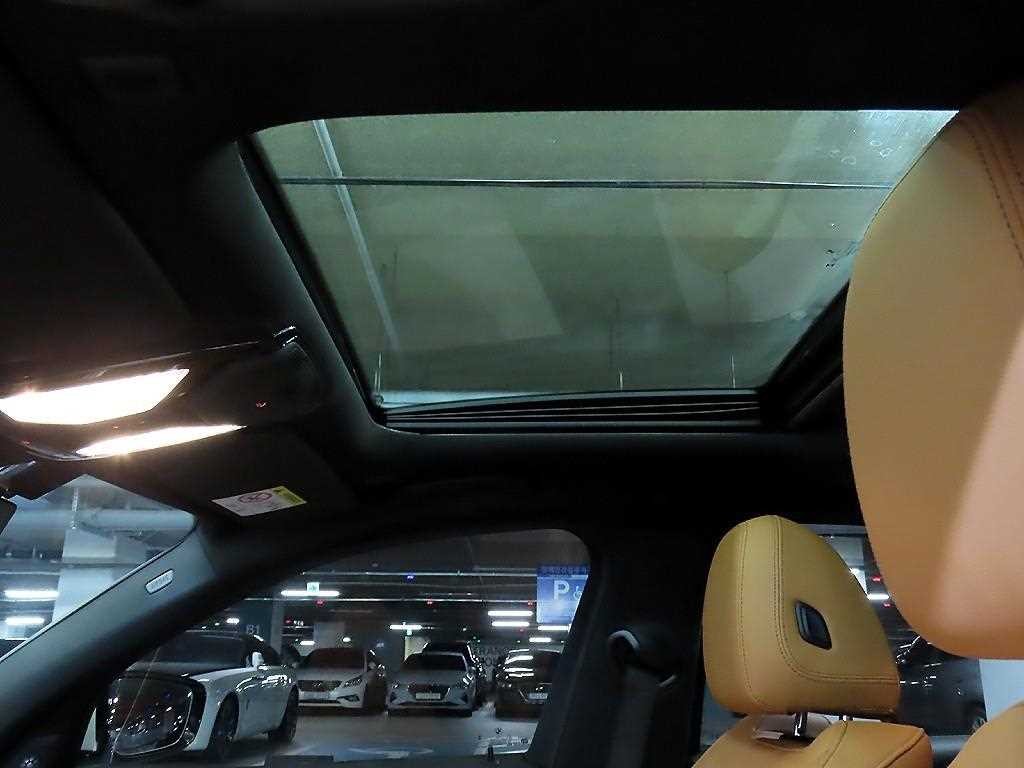 BMW 3시리즈 3시리즈 (G20) 320i M 스포츠 이미지 17